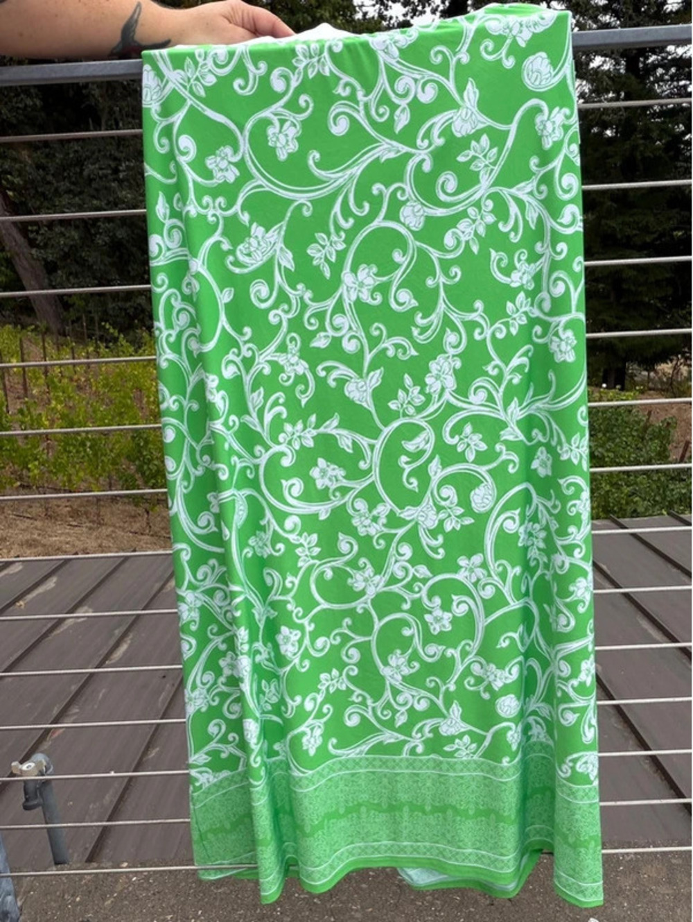 NWT Vince Camuto bright green paisley midi stretch skirt size XL